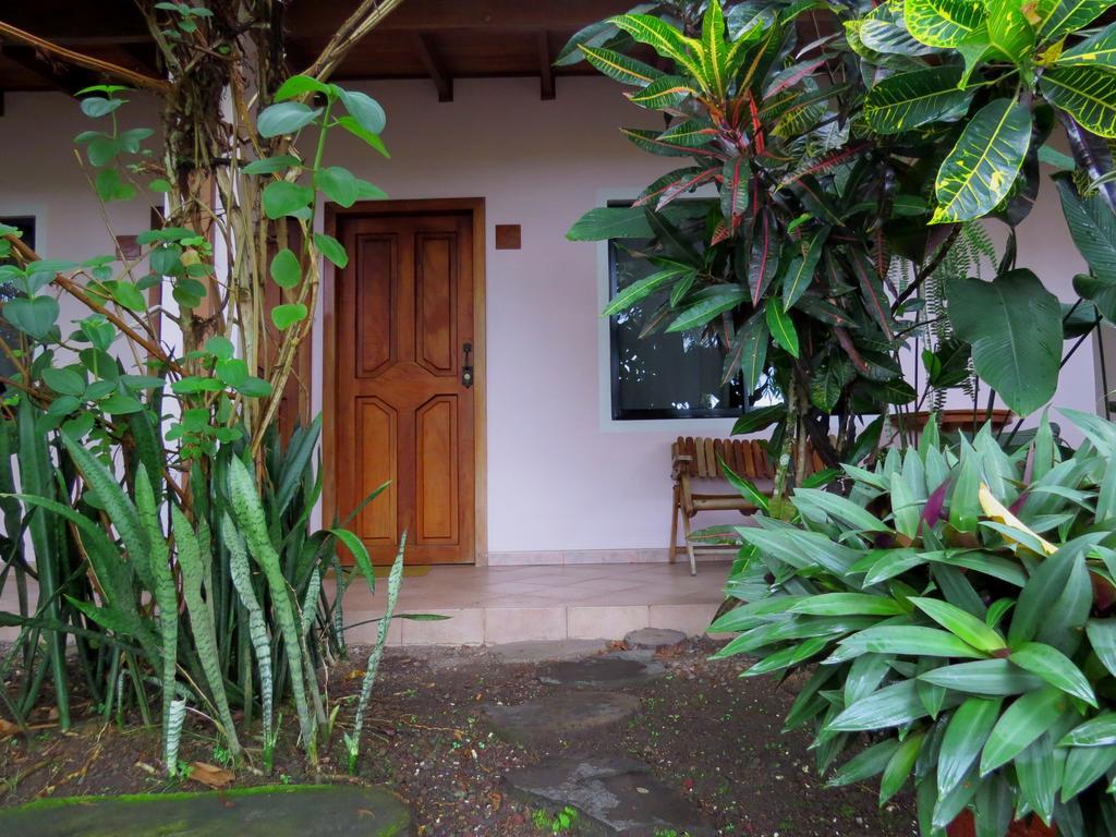 Hotel Vagabondo La Fortuna Exteriör bild