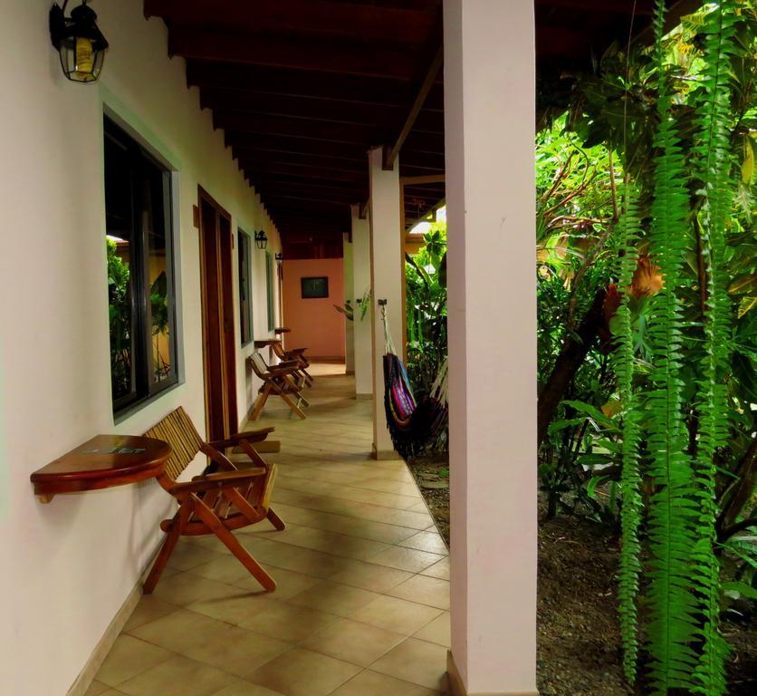 Hotel Vagabondo La Fortuna Exteriör bild