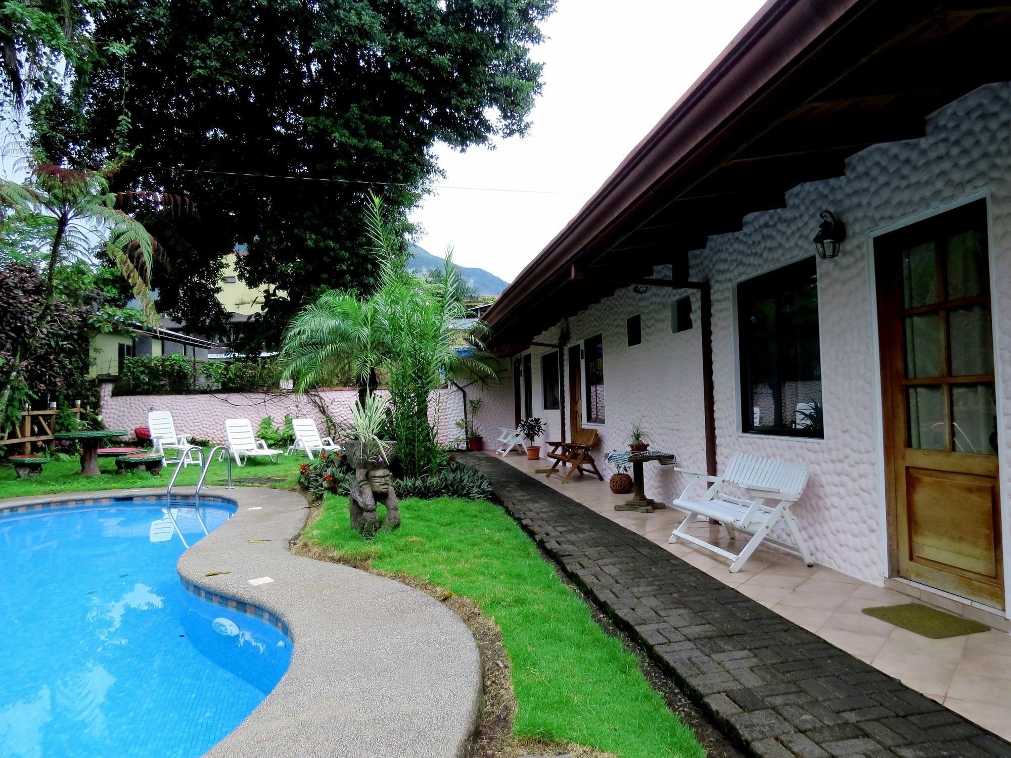 Hotel Vagabondo La Fortuna Exteriör bild